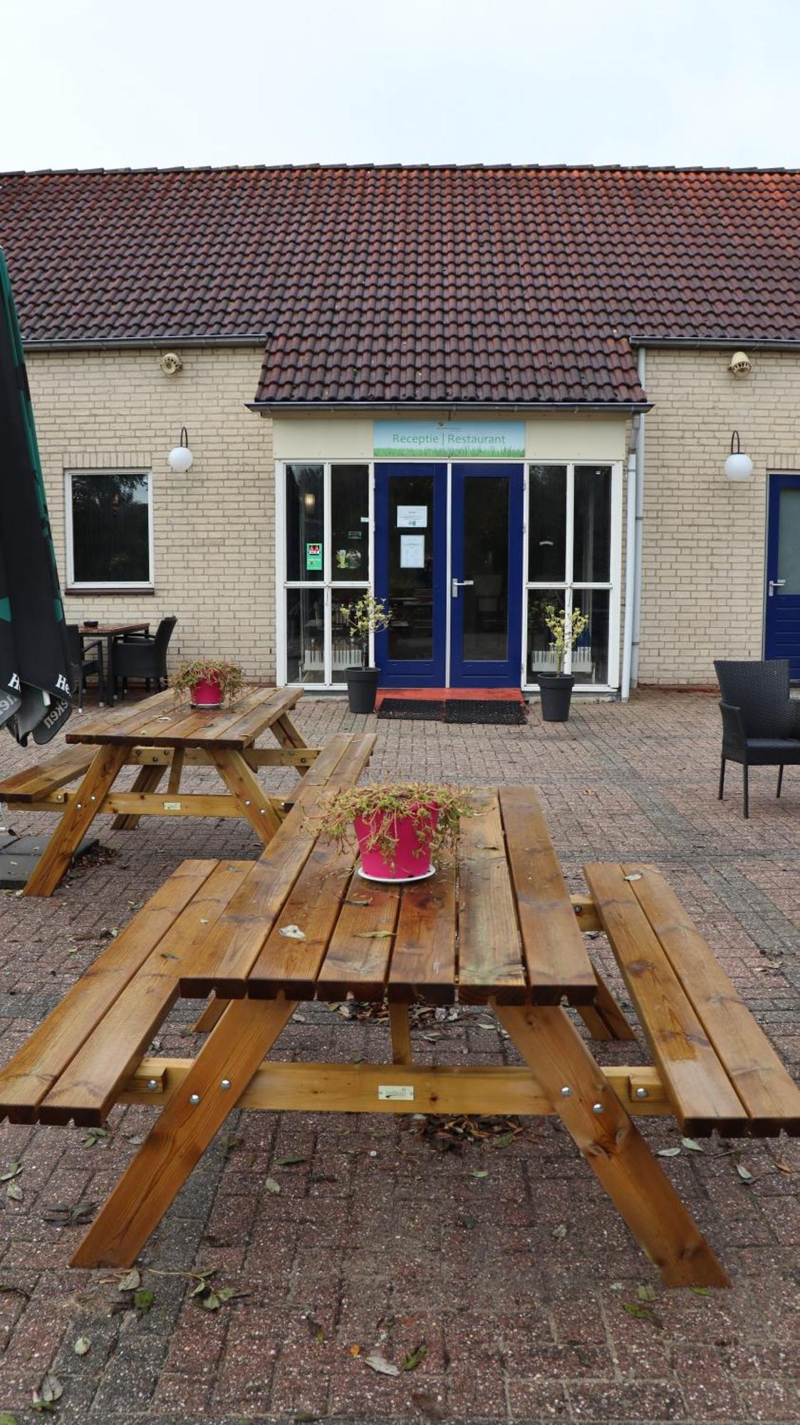 Het Huys Ewijk Mooi Luxe En Een Laadpaal Kültér fotó